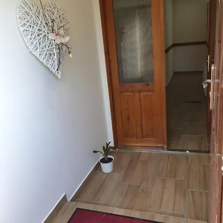 Apartament Gesztenye Urkut